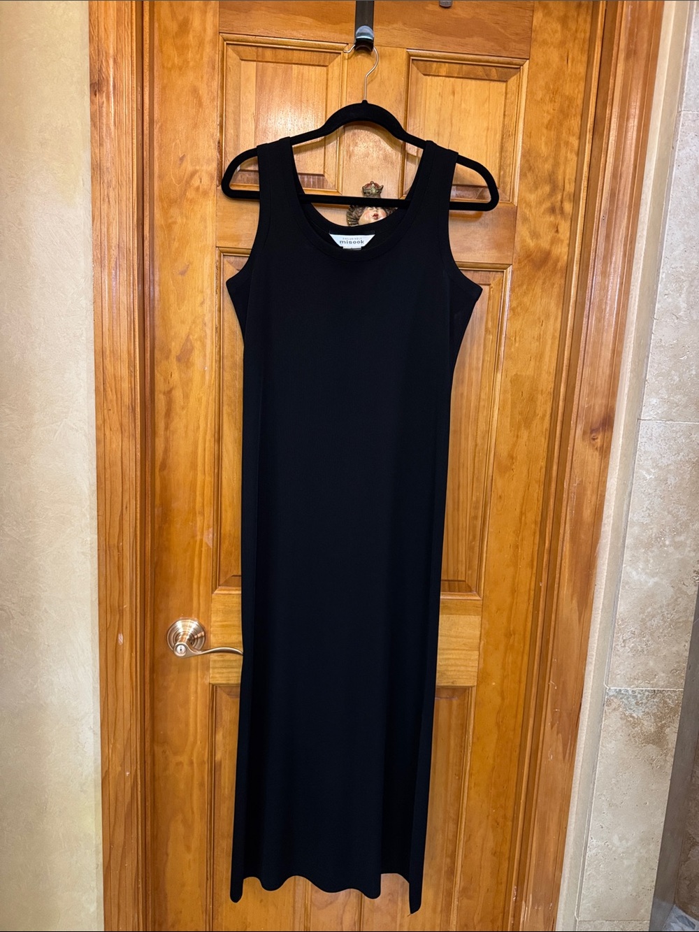 Misook Black Sleeveless Maxi Dress